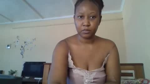 Snapshot of scarlet_25142359 chatting on 09.15.25 scarlet_25142359 online show from 09.15.25