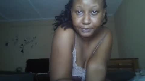Snapshot of scarlet_25142359 chatting on 10.04.25 scarlet_25142359 online show from 10.04.25