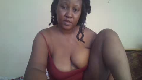 Snapshot of scarlet_25142359 chatting on 10.19.25 scarlet_25142359 online show from 10.19.25
