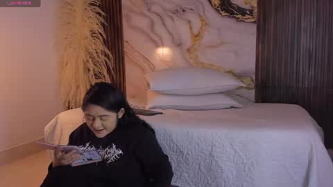 Snapshot of scarlet__rose_ chatting on 07.19.26 scarlet__rose_ online show from 07.19.26