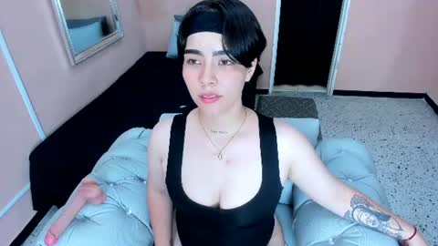 Snapshot of scarlet_dream0 chatting on 07.17.26 scarlet dream online show from 07.17.26