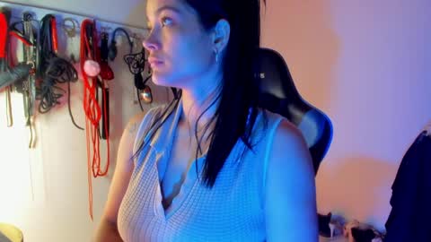 scarlet taylor kennedy online show from 04.09.26