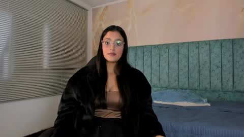 Snapshot of scarlet_rose__ chatting on 02.23.25 Scarlet online show from 02.23.25