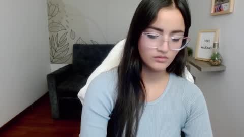 Snapshot of scarlet_rose__ chatting on 02.24.25 Scarlet online show from 02.24.25
