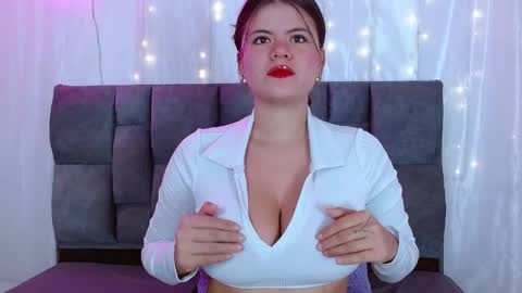 scarlet_sexy12 online show from 04.22.26