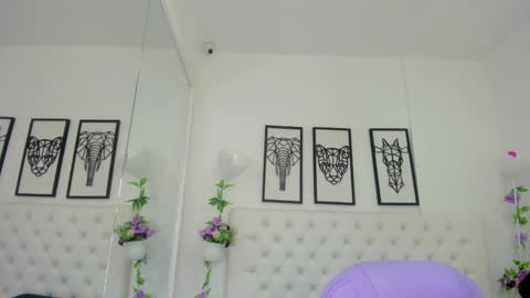 Isa online show from 02.13.25