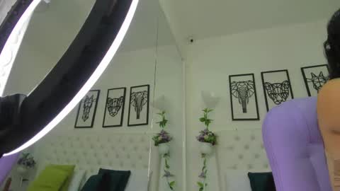 Isa online show from 02.14.25