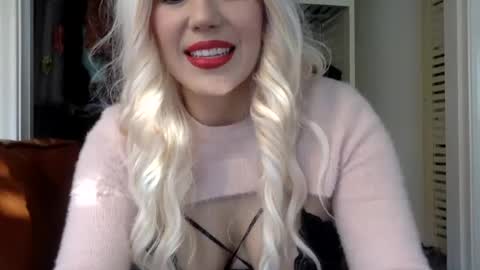 scarlet whisper online show from 12.08.24