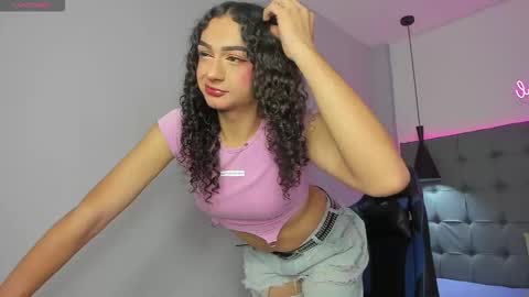 Snapshot of scarletcherry18 chatting on 03.17.26 scarlet online show from 03.17.26