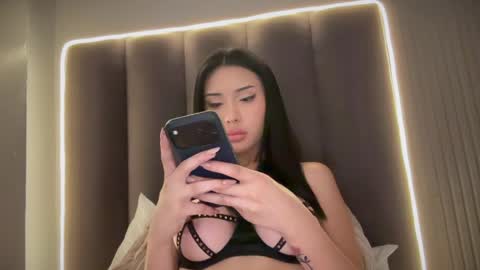 ur sweetest scarlet online show from 05.06.26