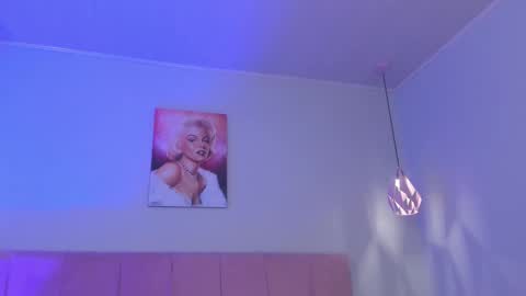 Scarlet  online show from 03.11.26