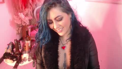 Snapshot of scarleth_bluee chatting on 11.15.25 Scarleth online show from 11.15.25