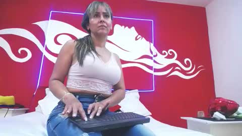 Scarleth online show from 09.21.25