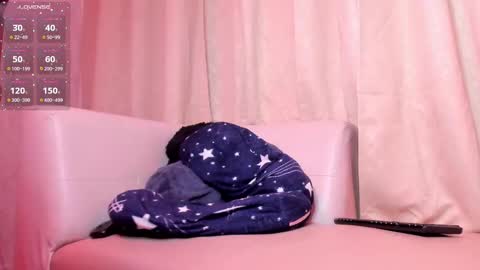 Snapshot of scarlethill_ chatting on 03.01.25 scarlethill_ online show from 03.01.25