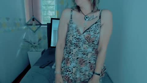 S C A R L E T online show from 12.17.24