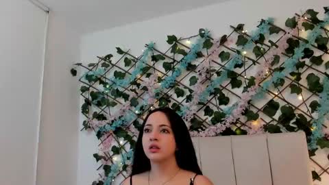 scarlet  online show from 11.23.25