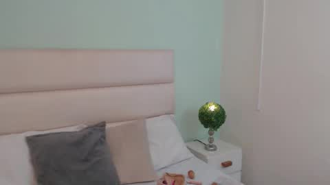 scarlet  online show from 02.27.26