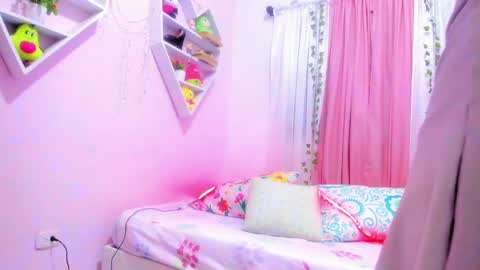 Snapshot of scarletliz chatting on 03.06.25 Scarletliz online show from 03.06.25