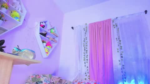 Snapshot of scarletliz chatting on 03.12.25 Scarletliz online show from 03.12.25