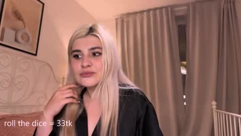 scarletsirens_ online show from 03.17.26