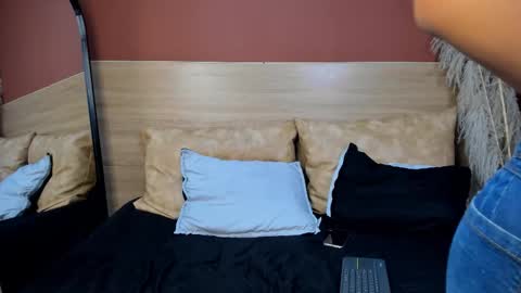 Scarlett  online show from 03.20.26