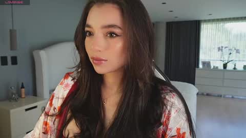 juli online show from 05.12.26