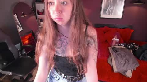 Snapshot of scarlett__cooper__ chatting on 07.19.26 Scarlett online show from 07.19.26