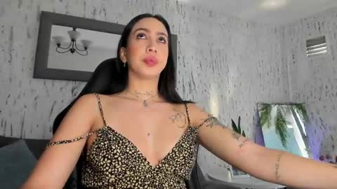 Scarlett online show from 04.24.26
