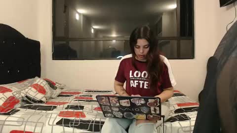 Snapshot of scarlett_evance chatting on 02.12.25 Scarlett and Jazmin online show from 02.12.25