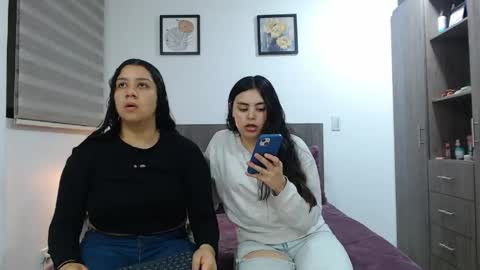 Snapshot of scarlett_evance chatting on 05.12.26 Scarlett and Jazmin online show from 05.12.26