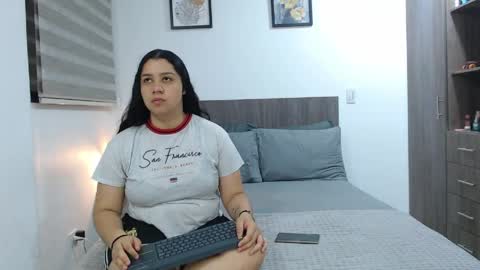 Snapshot of scarlett_evance chatting on 05.20.26 Scarlett and Jazmin online show from 05.20.26