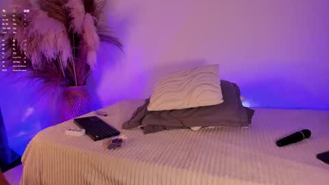 scarlet  online show from 03.04.26