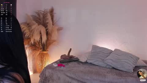 scarlet  online show from 03.12.26