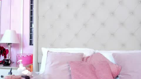 Snapshot of scarlett_leblanc_ chatting on 03.23.26 scarlett_leblanc_ online show from 03.23.26