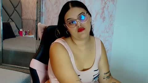 scarlett montoya  online show from 01.16.26