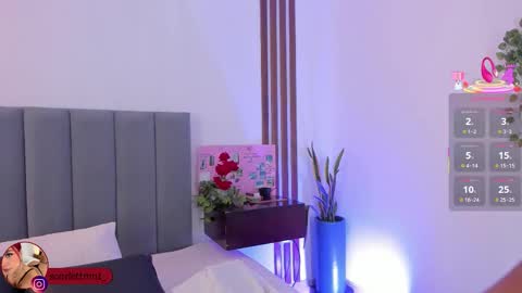 Snapshot of scarlett_morgan_ chatting on 10.22.25 Scarlett Morgan online show from 10.22.25