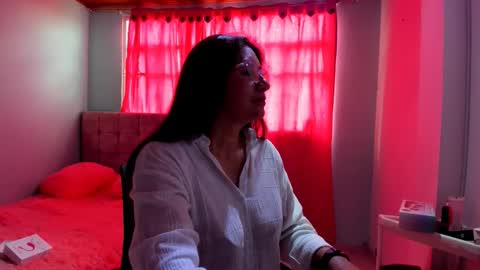 Scarlett online show from 10.06.25