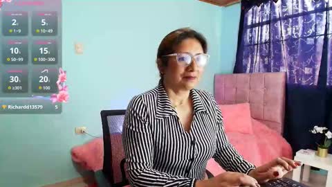 Scarlett online show from 10.07.25