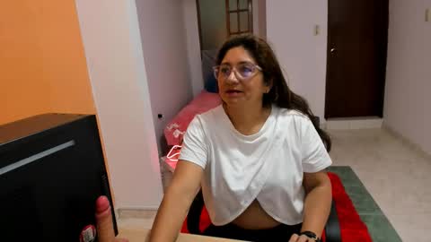 Scarlett online show from 10.14.25