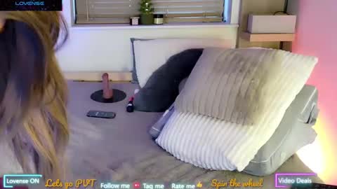 Scarlett Paisleyy online show from 02.10.25