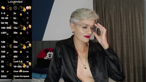 Snapshot of scarlett_paris chatting on 01.27.25 Scarlett online show from 01.27.25