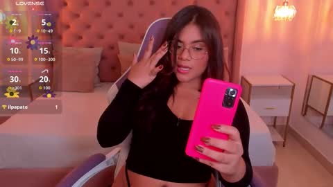 Snapshot of scarlett_rouss_ chatting on 10.03.25 Scarlett online show from 10.03.25