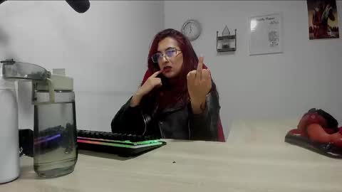 Snapshot of scarlett_sen chatting on 02.17.25 Mistress Scarlett online show from 02.17.25