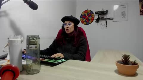 Snapshot of scarlett_sen chatting on 03.12.25 Mistress Scarlett online show from 03.12.25