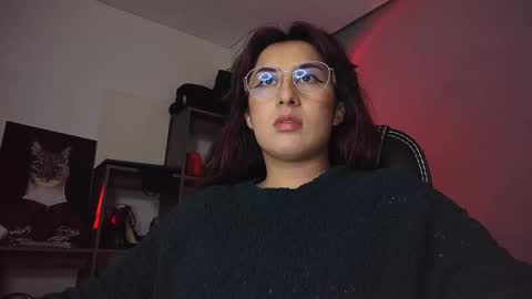 Snapshot of scarlett_sen chatting on 09.30.25 Mistress Scarlett online show from 09.30.25