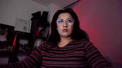 Snapshot of scarlett_sen chatting on 10.16.25 Mistress Scarlett online show from 10.16.25