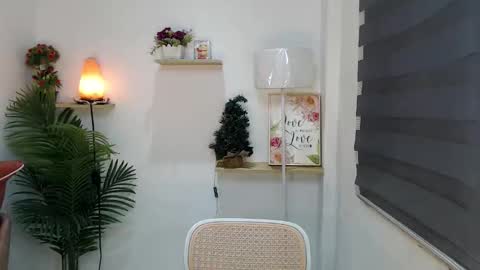 Snapshot of scarlett_sofia69 chatting on 02.21.26 online show from 02.21.26