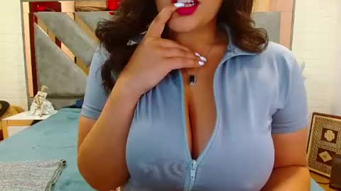 hellen  online show from 07.27.26