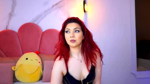 Snapshot of scarlett_veyra chatting on 02.01.26 Foxi online show from 02.01.26