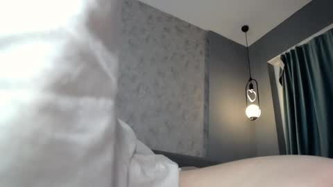 scarlettjakobs online show from 04.30.26
